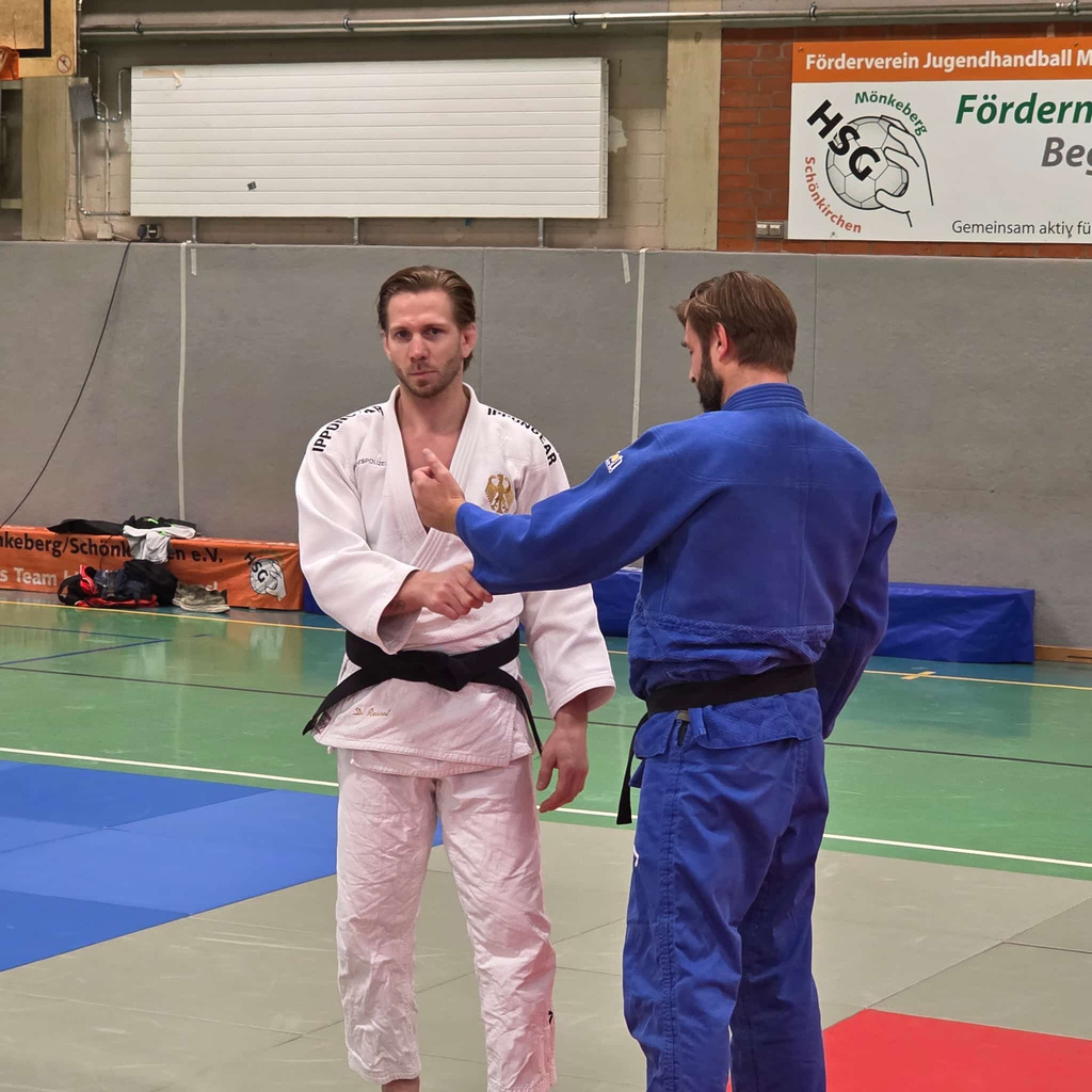 Olympia-Medaillengewinner Dominic Ressel zu Gast beim SV Mönkeberg